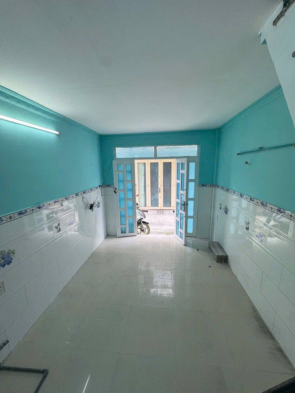 Nhà tài lộc cho gia đình nhỏ cách bến xe miền Tây 10p xe máy, chỉ có 500tr - Ảnh chính